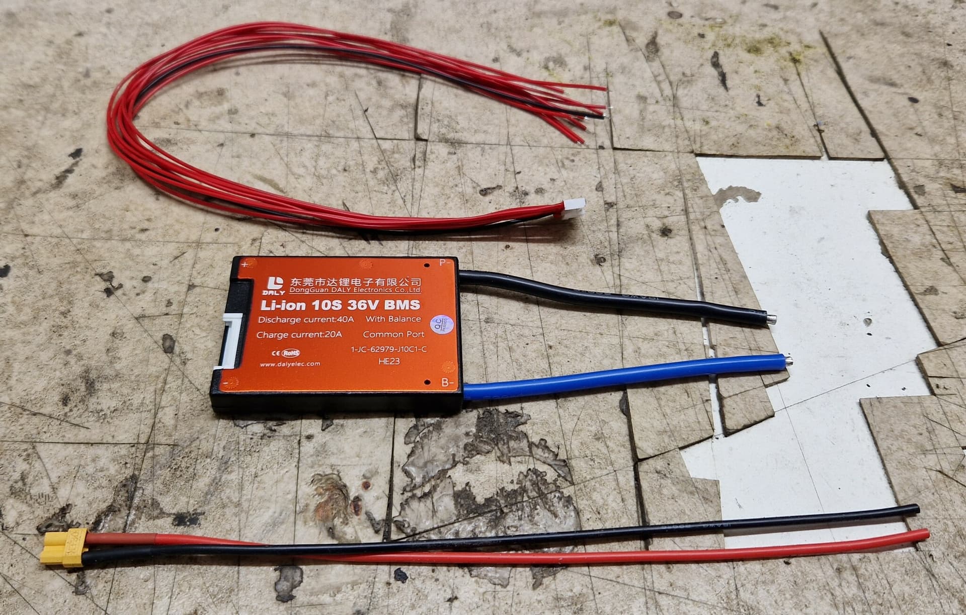 Daly Bms 10s 36/42V (60a out, 30a in) med XT30 kontakt till Xiaomi